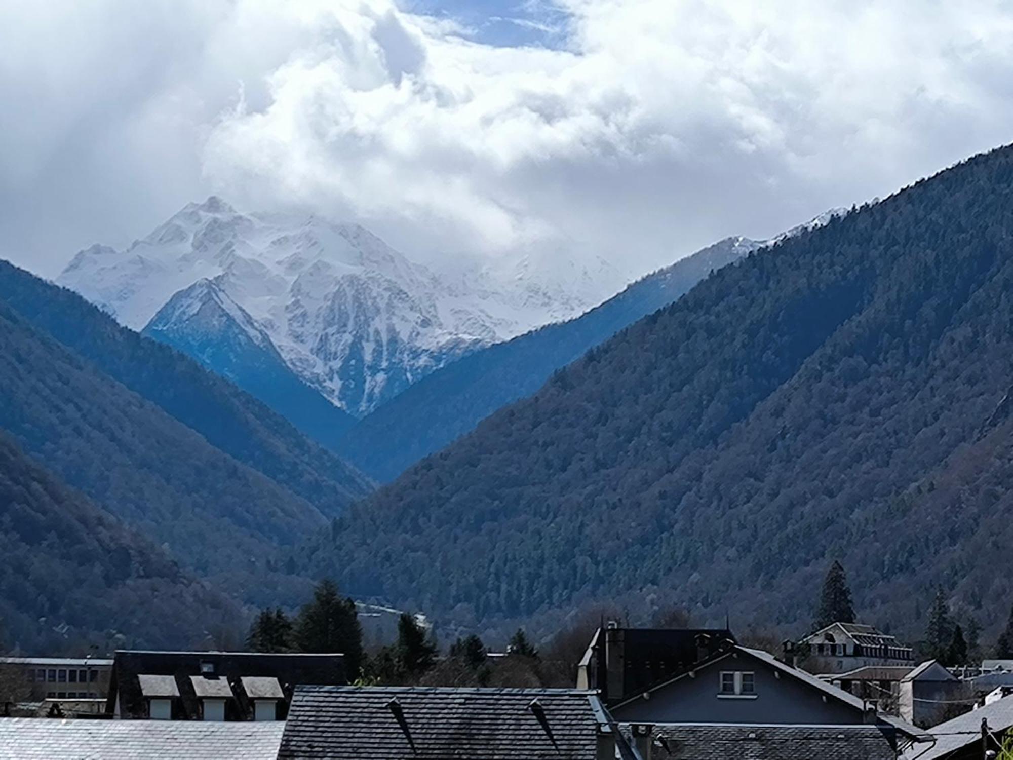 Appartement Vert Tendre Face A La Montagne Bagnères-de-Luchon Εξωτερικό φωτογραφία